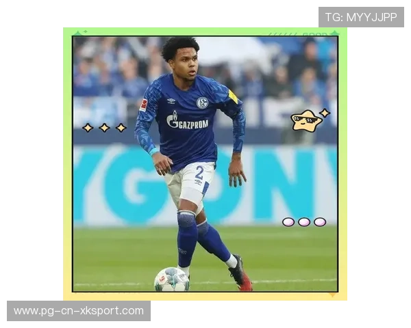 尤文抢断后快速组织，麦肯尼挑射精准落点