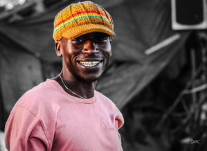 星空体育在线登陆-英超比赛中裁判语调与非语言行为对球员情绪波动的影响，用语言或行为对裁判员的判决表示异议